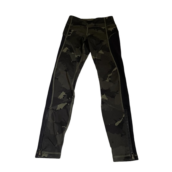 Lululemon 2 patience pant Palm party fatigue black green camo luon leggings zip - Picture 2 of 12